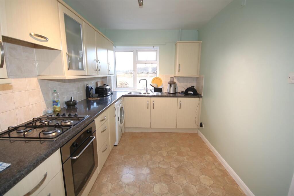 Additional image 10 of Queens Avenue, Canterbury