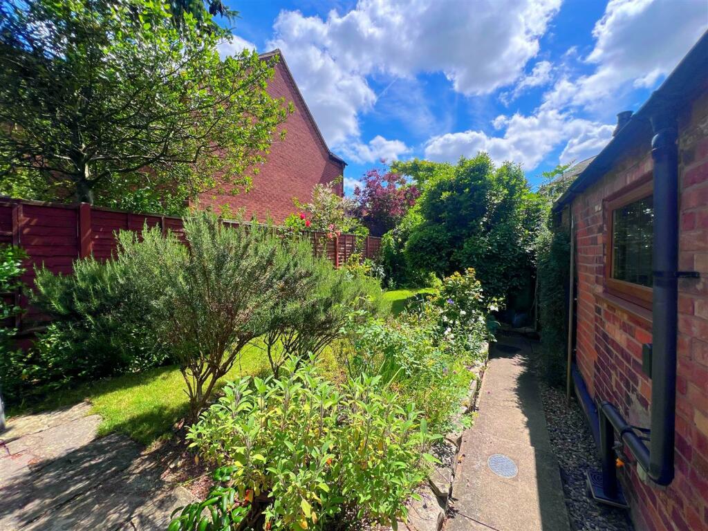 Additional image 20 of Warwick Road, Stratford-upon-Avon