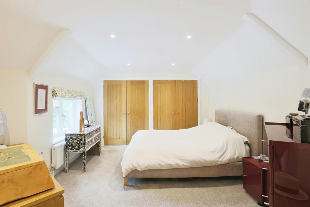 Additional image 8 of Chapel Street, Wellesbourne, Warwick