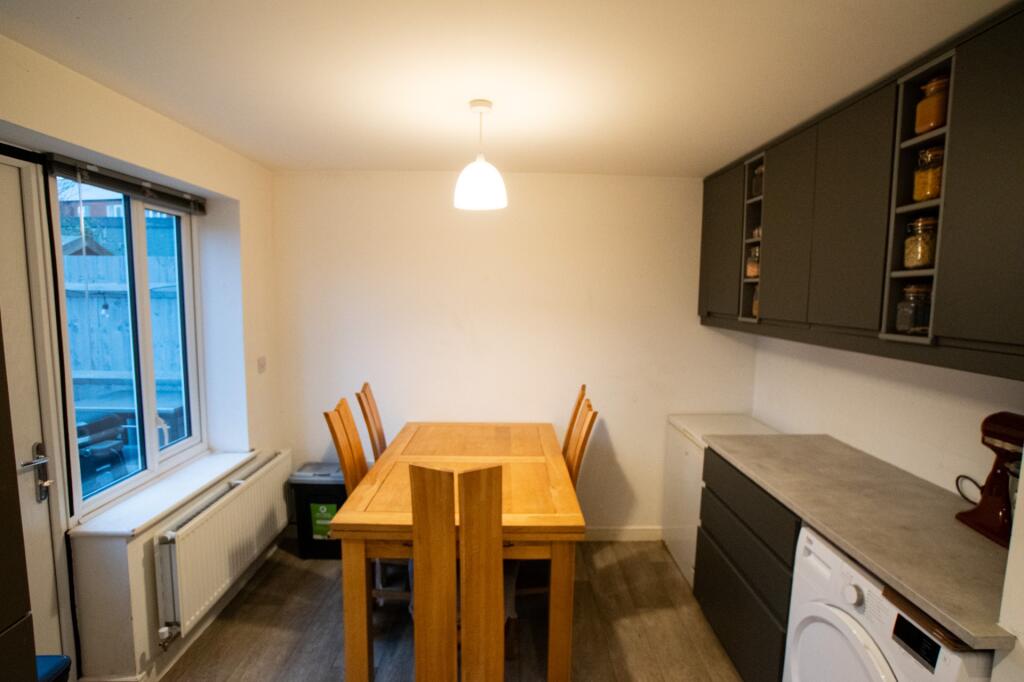 Additional image 4 of Randall Close, Warwick