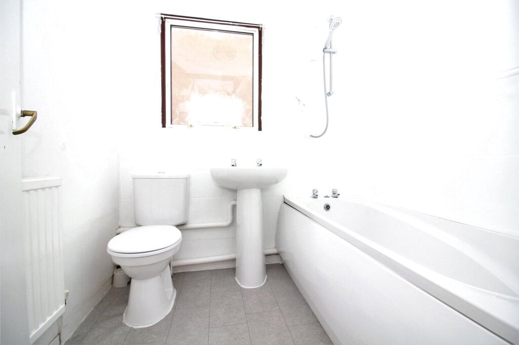 Additional image 8 of Lisle Close, Gravesend, Kent, DA12