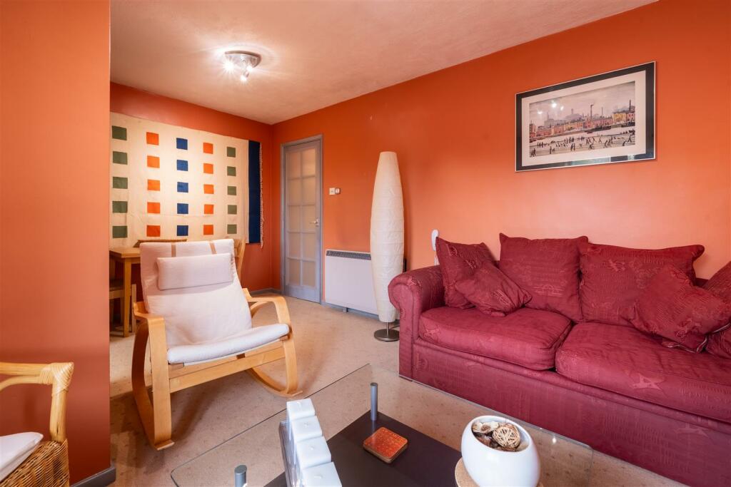 Additional image 5 of 10 Bank Gardens, Matlock, DE4 3WA