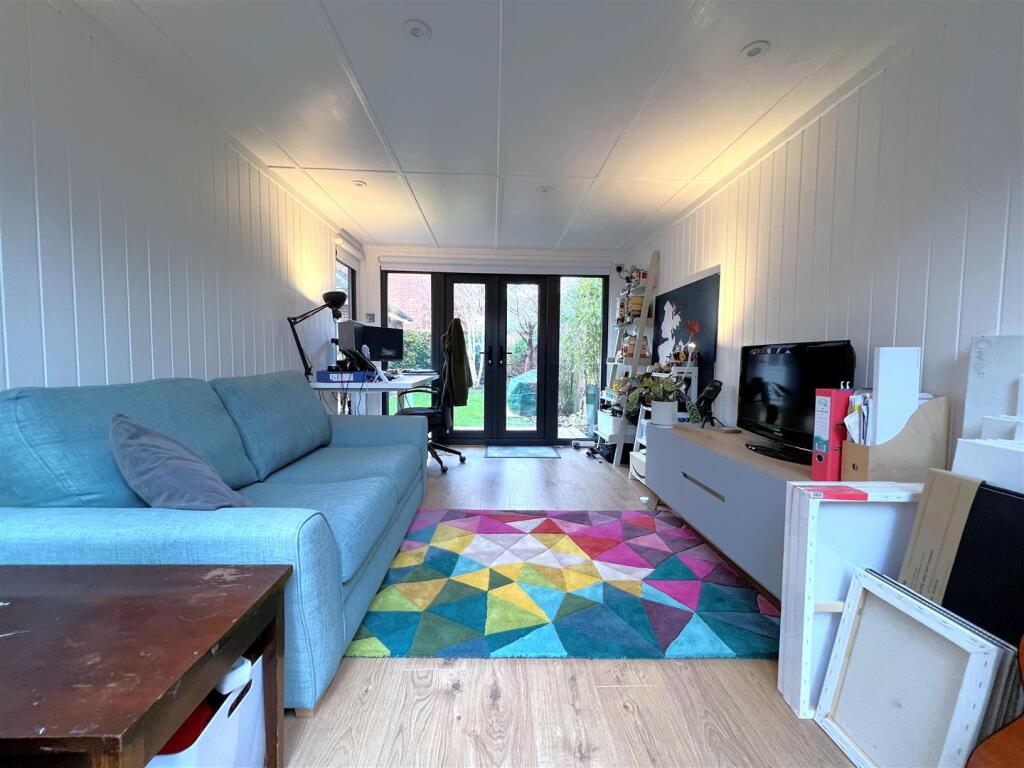 Additional image 20 of Camel Close, Warwick