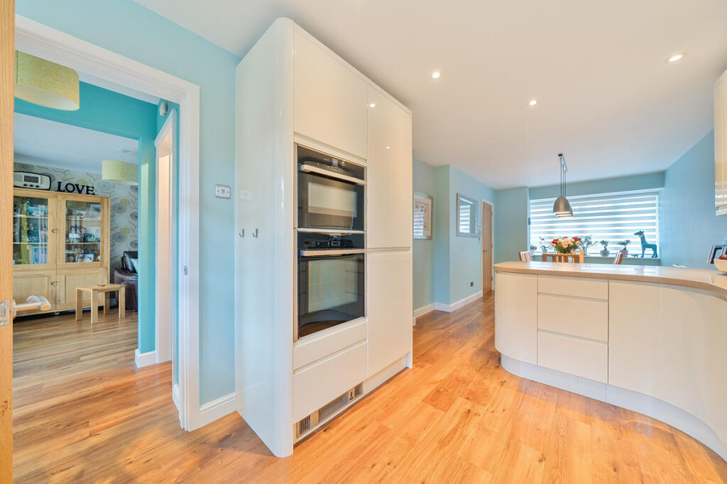 Additional image 7 of Cowley Avenue, Greenhithe, DA9 9PJ