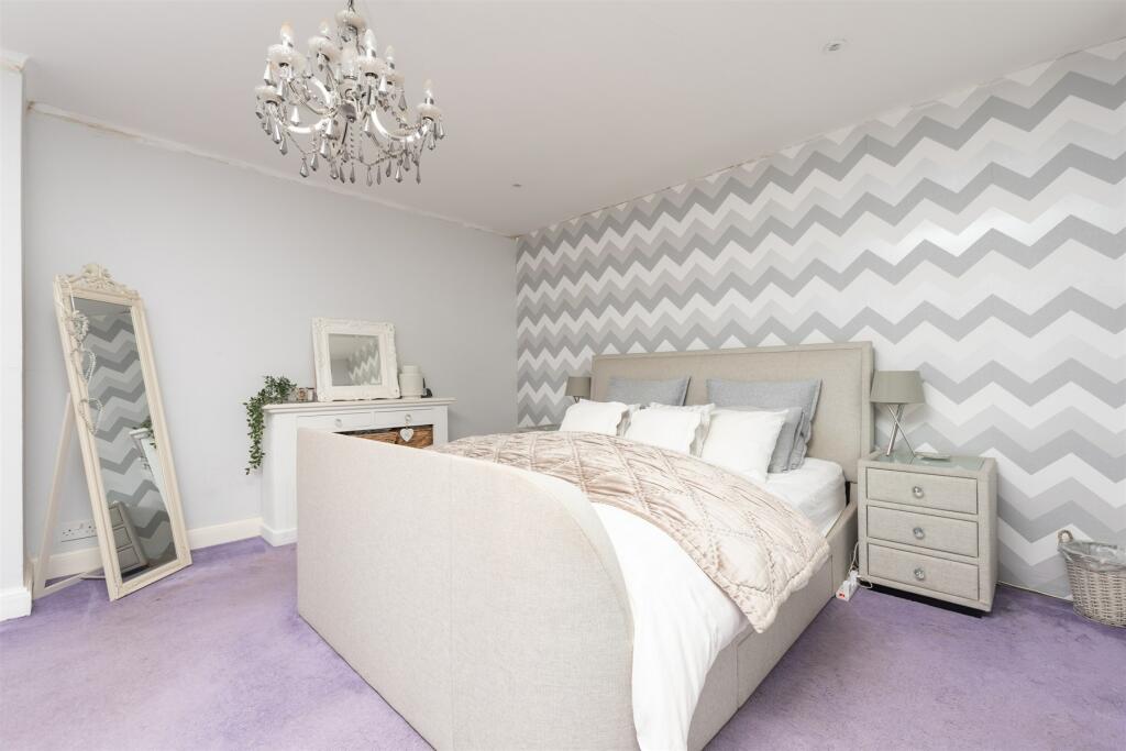 Additional image 8 of Wrotham Road, Gravesend, Kent