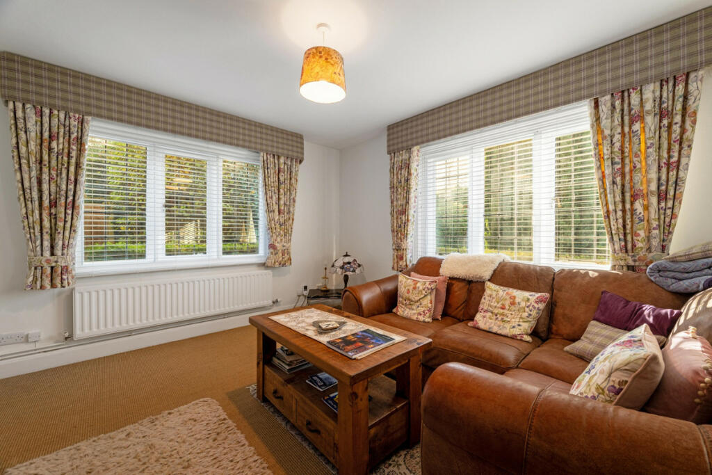 Additional image 2 of Rugby Road, Rugby, Dunchurch CV22 6PL