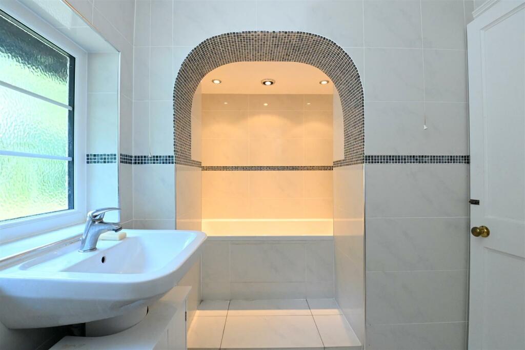 Additional image 16 of Lawnbank House, Wychnor, DE13