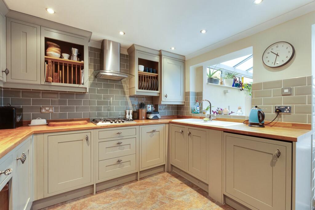 Additional image 7 of Crofton Avenue, Bexley, DA5