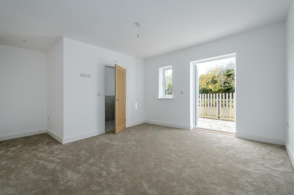 Additional image 17 of The Dairy, Mill House Court, Stoke Golding.