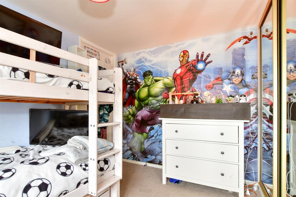 Additional image 7 of Lyndhurst Way, Istead Rise, Kent