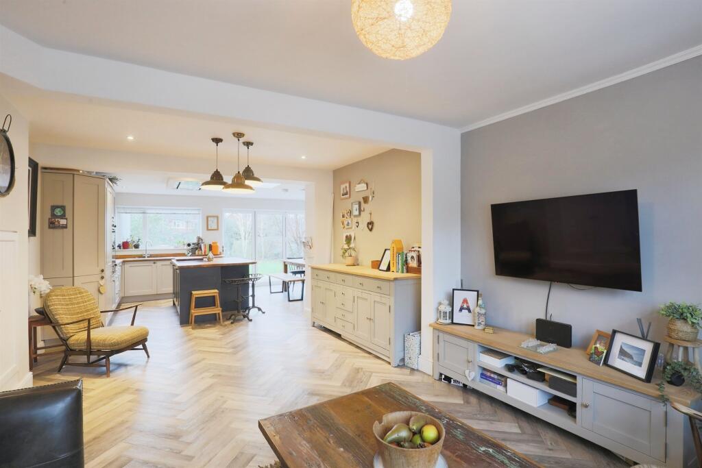 Additional image 7 of Warwick Road, Wellesbourne, Warwick