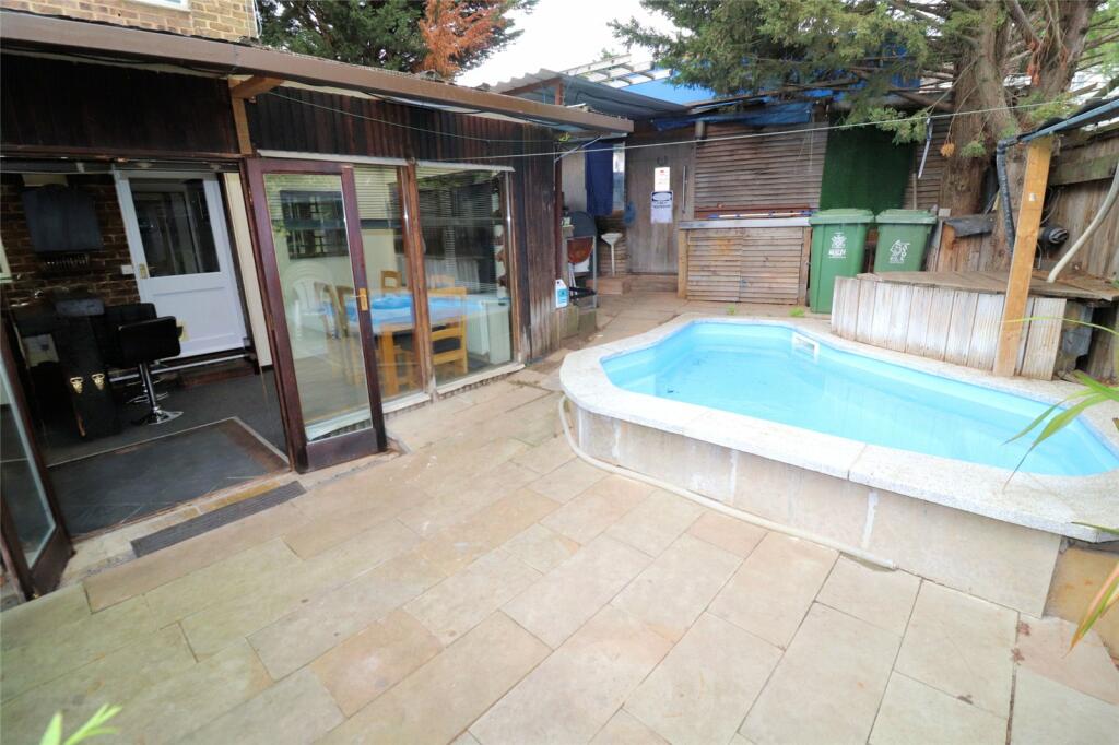 Additional image 24 of Silver Spring Close, Northumberland Heath, Kent, DA8