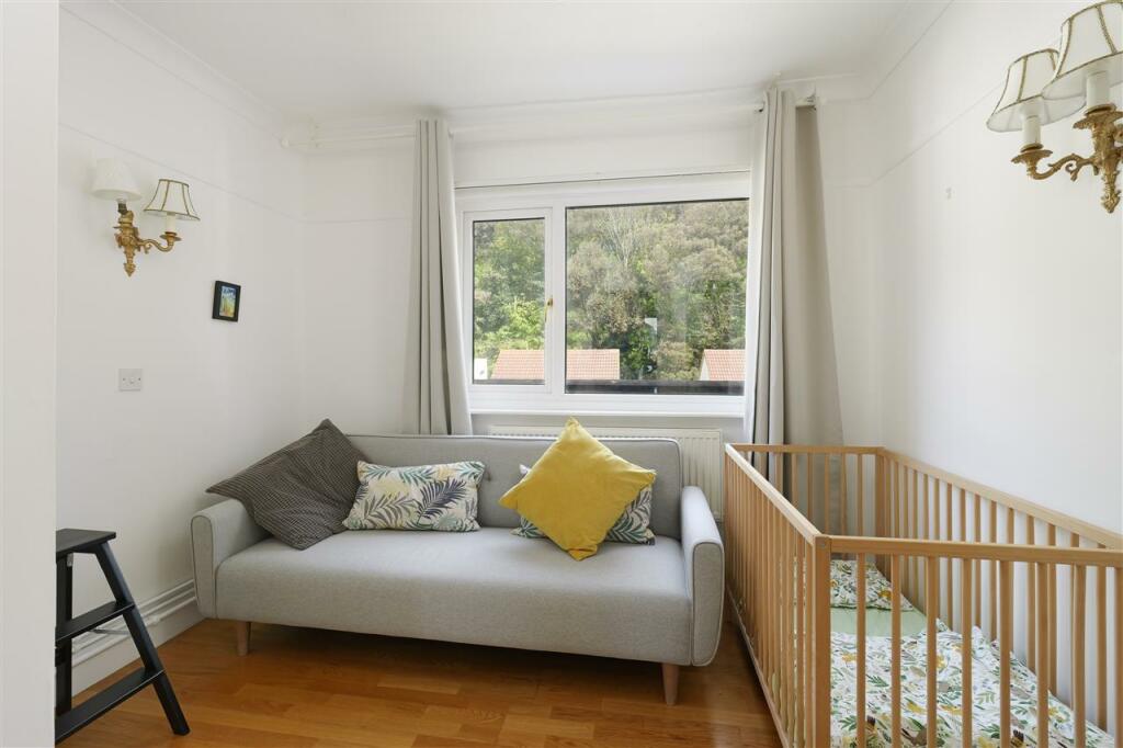 Additional image 27 of The Penthouse, 8 Cliffe House, Folkestone