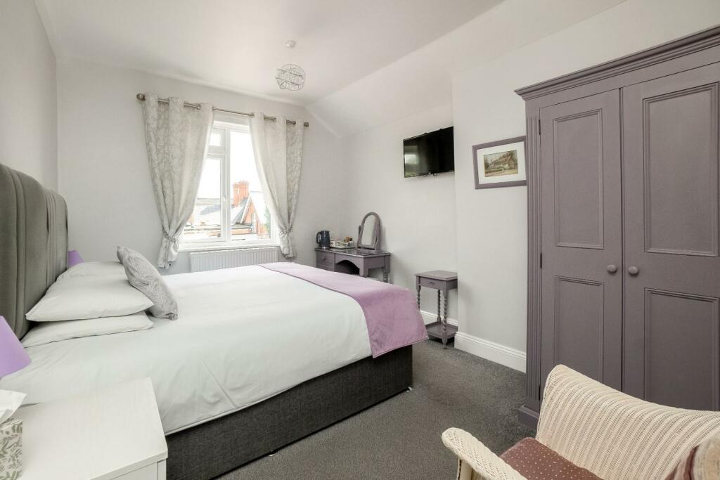 Additional image 7 of Evesham Place, Stratford-upon-Avon