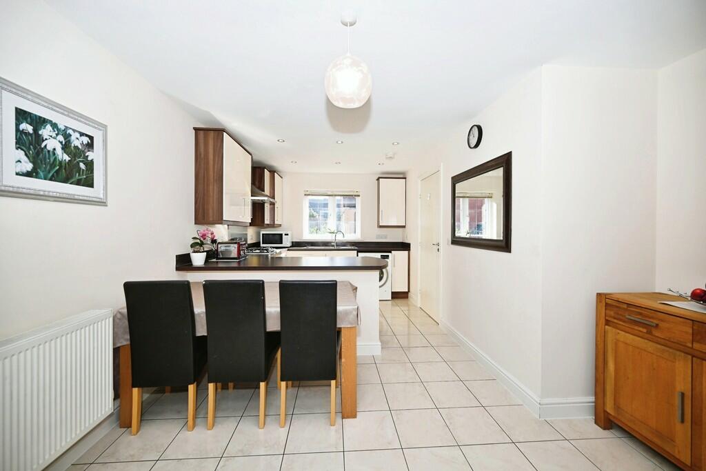 Additional image 5 of Old Farm Close, Cawston, Rugby