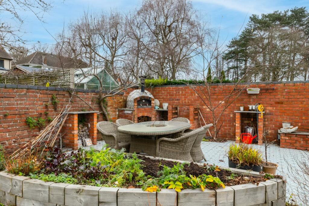 Additional image 38 of Castle Road, Kenilworth