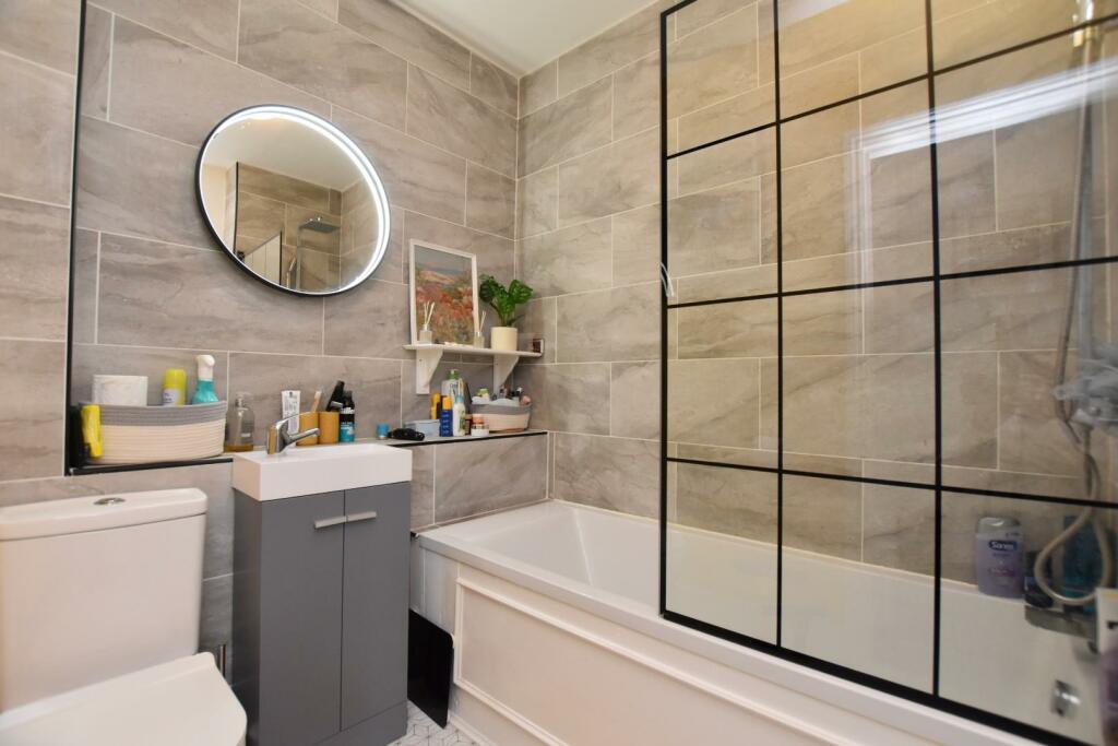 Additional image 4 of Clifton Crescent, Folkestone