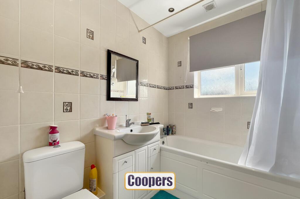 Additional image 15 of Tynward Close, Styvechale, CV3