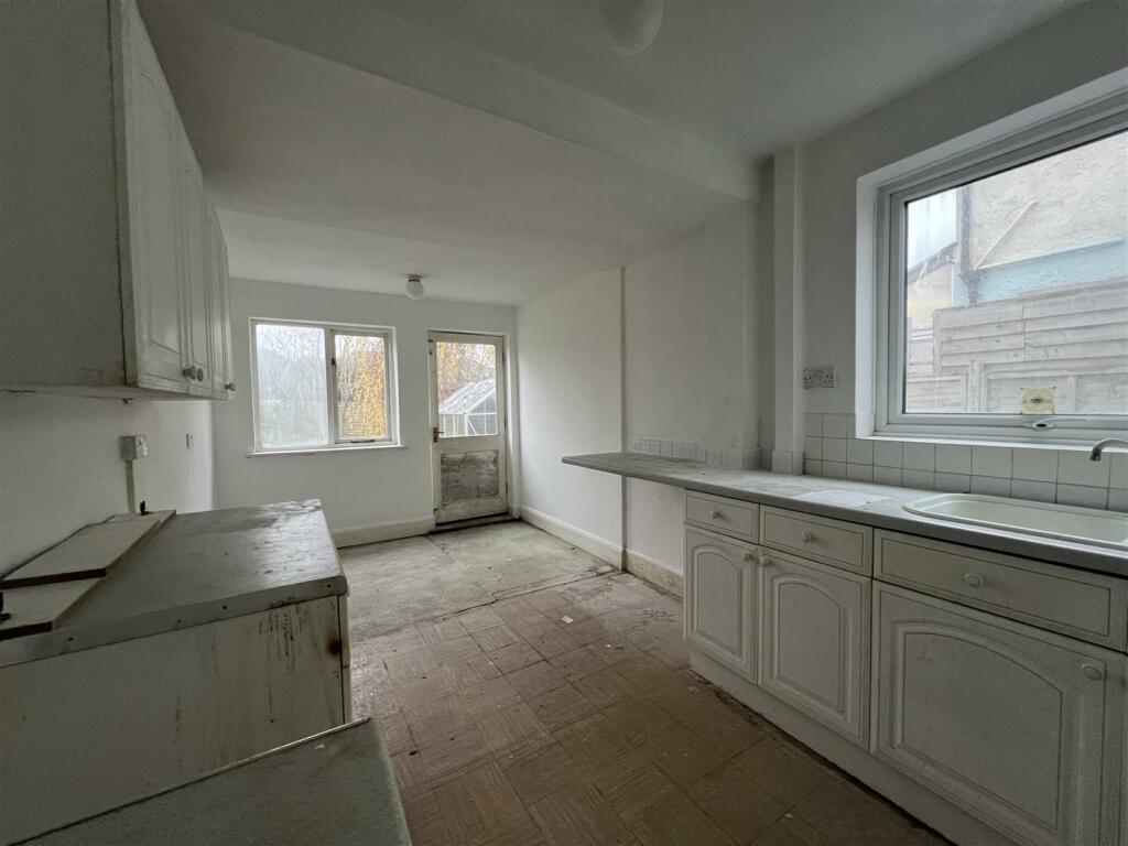 Additional image 11 of Brookvale Road, Stratford-Upon-Avon