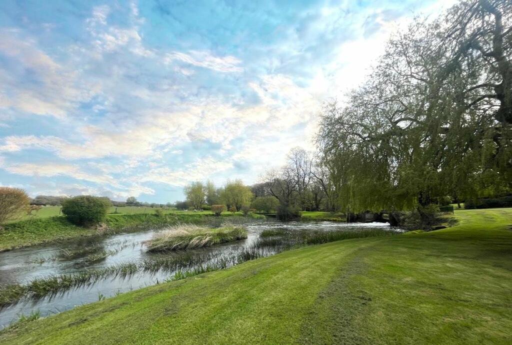 Additional image 3 of Stoneleigh Road, Bubbenhall, Coventry, Warwickshire, CV8