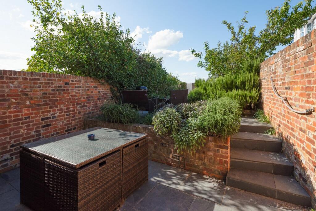 Additional image 13 of Island Wall, Whitstable, CT5