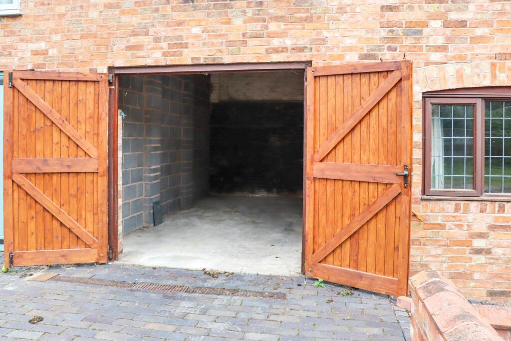 Additional image 19 of Warwick Road, Southam, Warwickshire, CV47