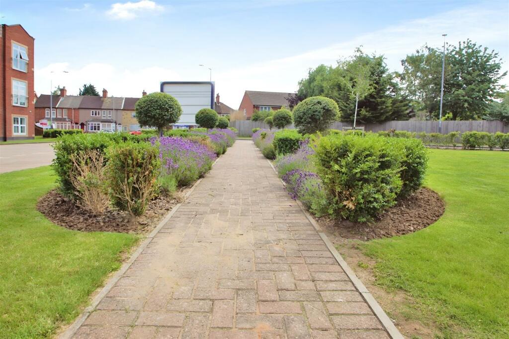 Additional image 7 of Harrad House, Woodside Park, Rugby