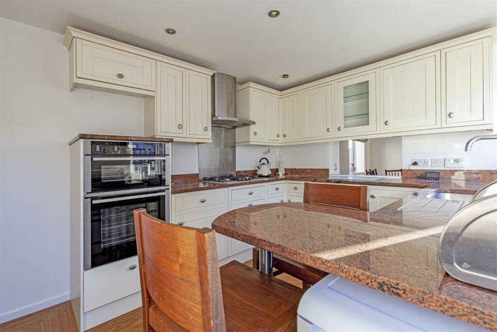 Additional image 5 of Vicarage Lane, Ashford-In-The-Water, Bakewell