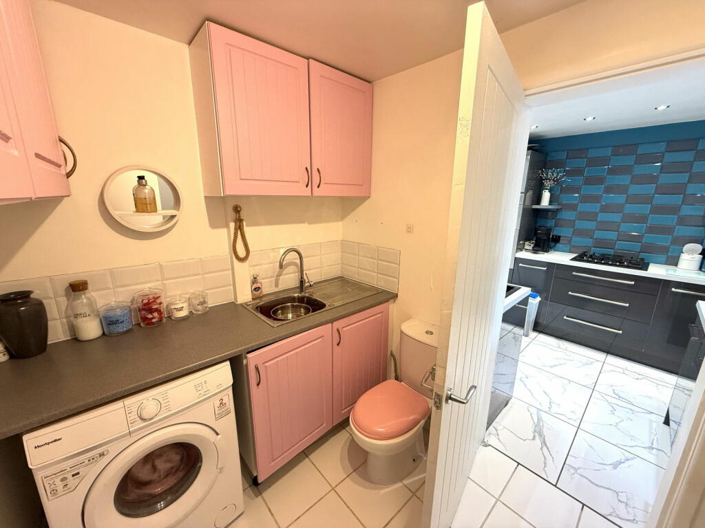 Additional image 11 of Faultlands Close, Nuneaton, CV11 4SL