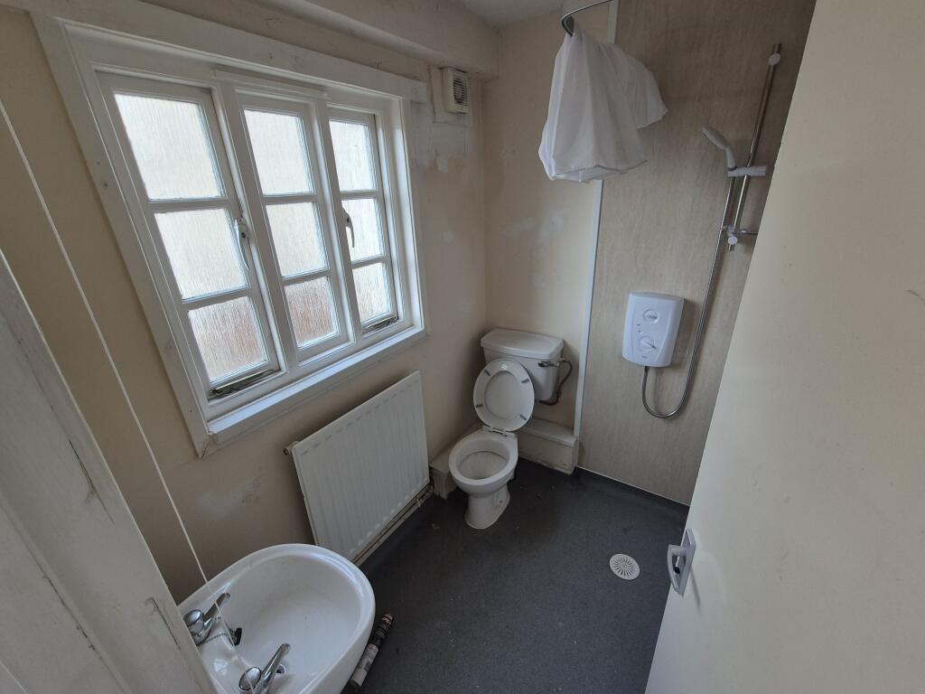 Additional image 4 of 37 Lythalls Lane, Coventry, West Midlands, CV6