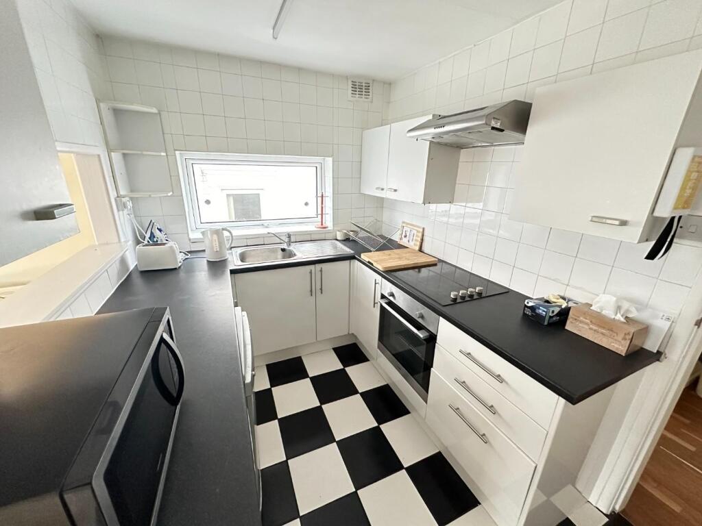 Additional image 10 of Russell Terrace, Leamington Spa