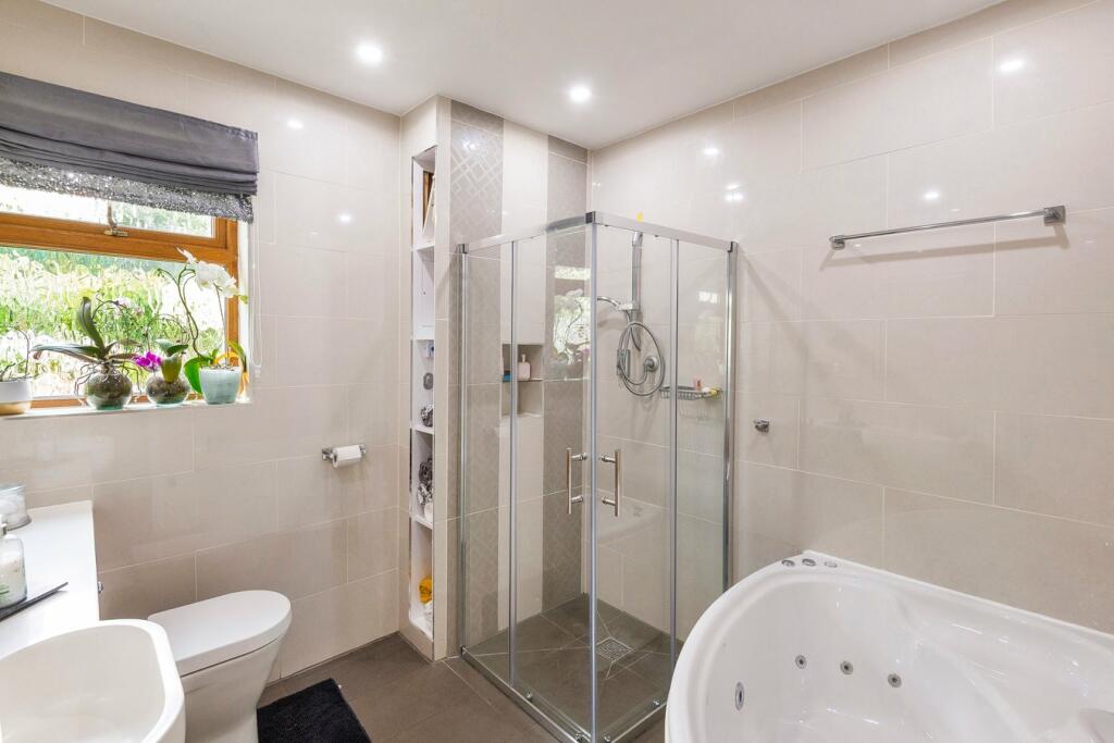 Additional image 11 of Merewood Road, Barnehurst, DA7