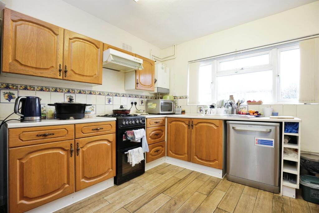 Additional image 4 of Queensway, Leamington Spa