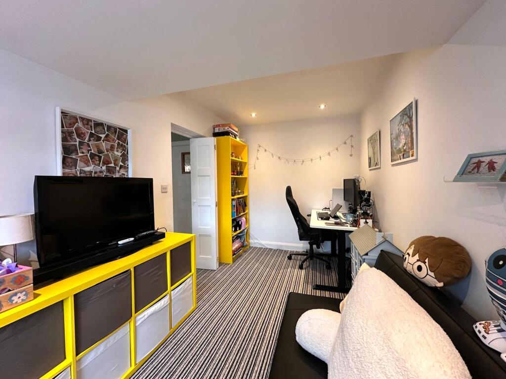 Additional image 10 of Leveson Crescent, Balsall Common, Coventry, West Midlands, CV7