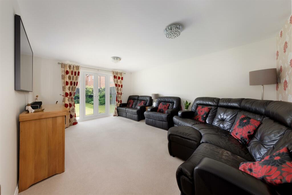 Additional image 6 of Brackley Crescent, Warwick