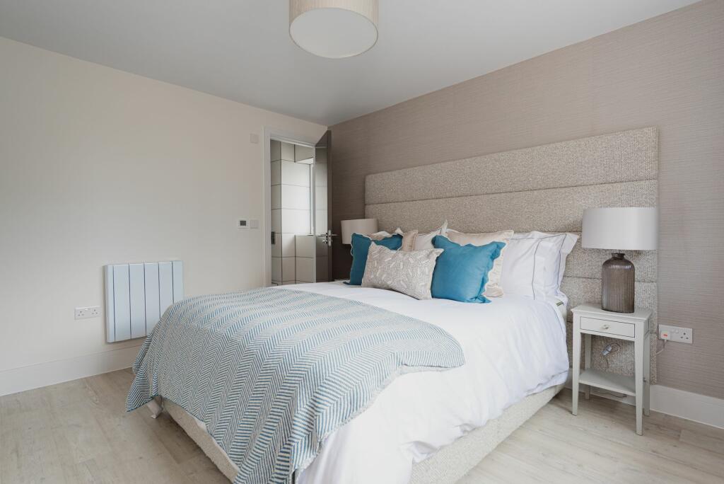 Additional image 17 of South Road, Hythe, CT21