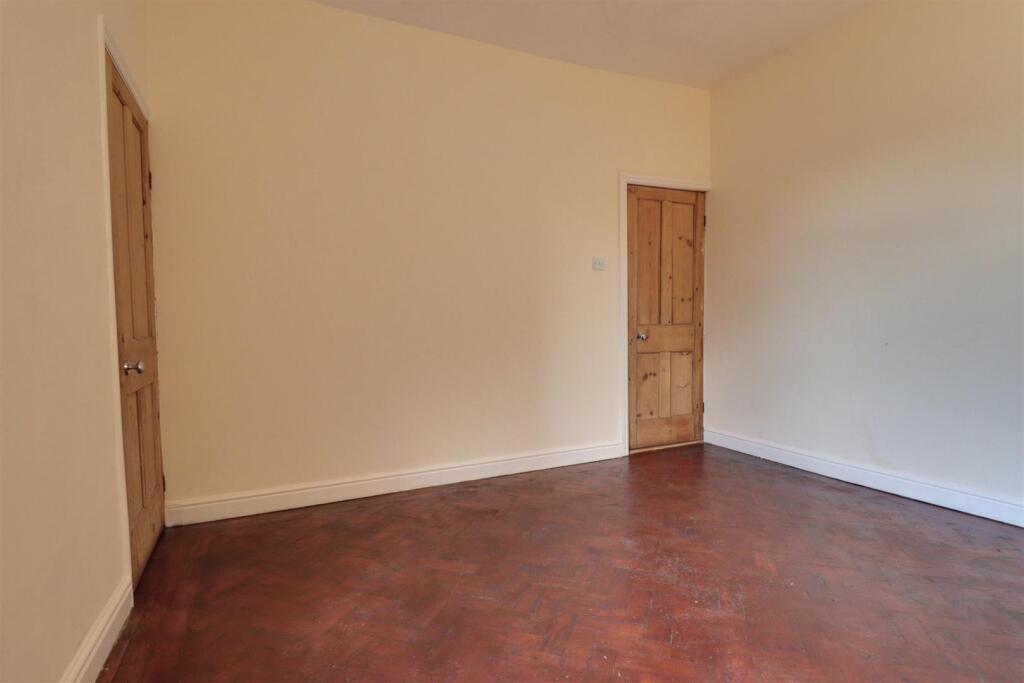 Additional image 19 of Buxton Avenue, Crewe