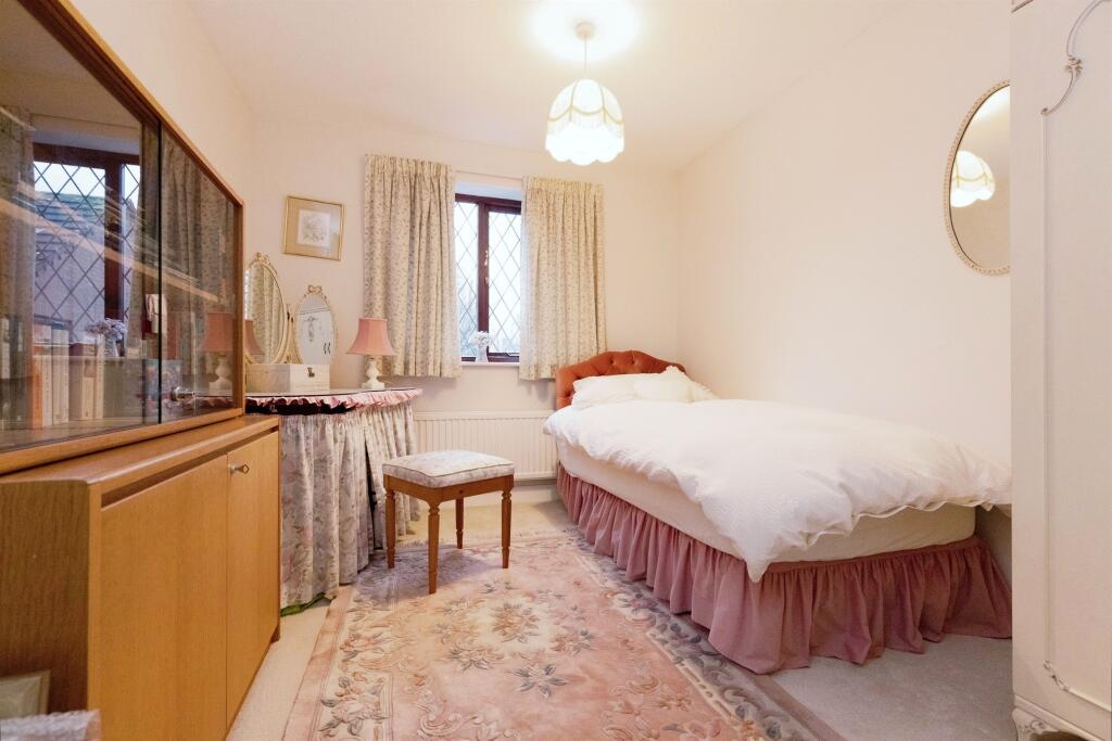 Additional image 15 of Draper Close, Kenilworth