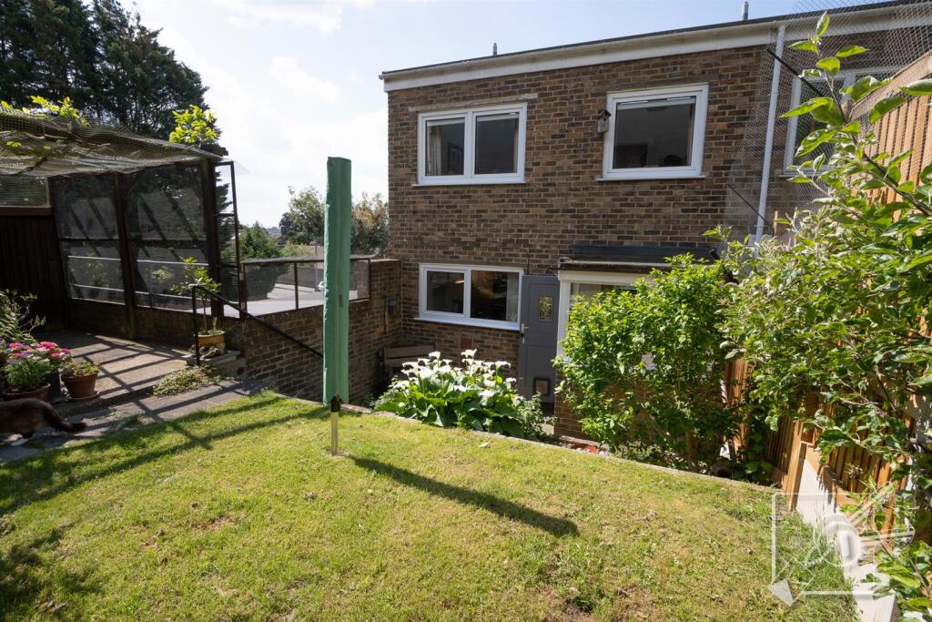 Additional image 35 of Leith Park Road, Gravesend