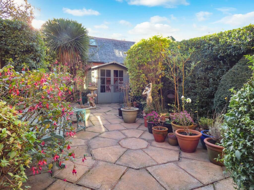 Additional image 8 of Lock Close, Stratford-upon-Avon