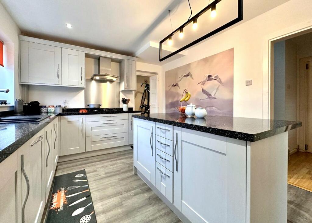 Additional image 8 of Leveson Crescent, Balsall Common, Coventry, West Midlands, CV7