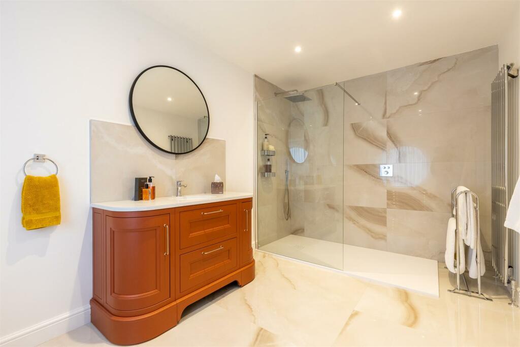 Additional image 25 of 2 Abbots Barn, Vale Royal Drive, Whitegate, Northwich