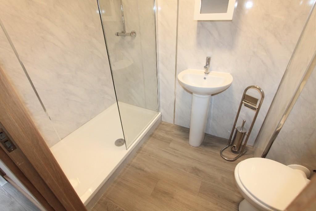 Additional image 5 of Flat 6, 118-120 Warwick Street, Leamington Spa, Warwickshire, CV32