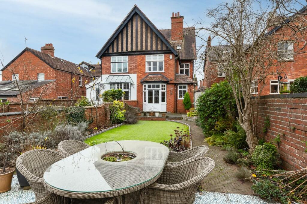 Additional image 40 of Castle Road, Kenilworth