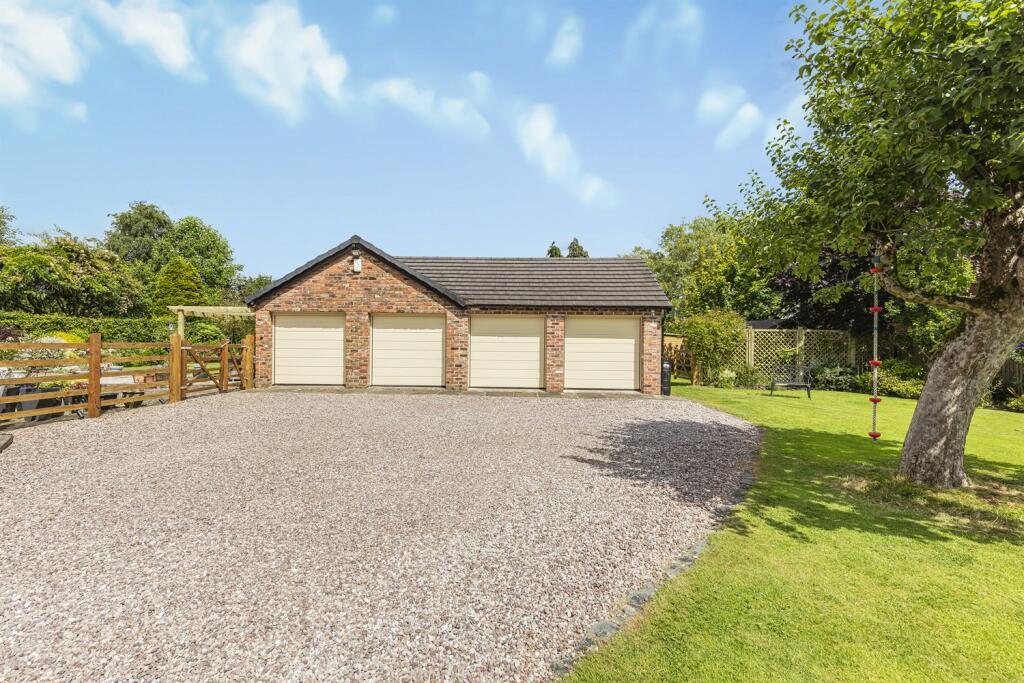 Additional image 21 of Holmes Chapel Road, Lach Dennis