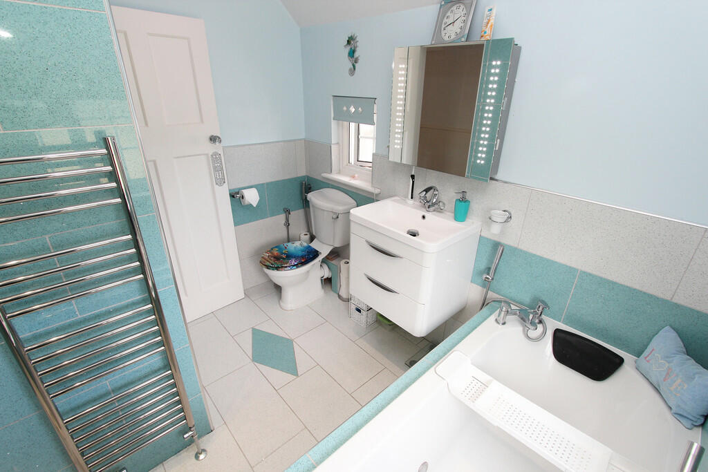 Additional image 34 of Singlewell Road, Gravesend