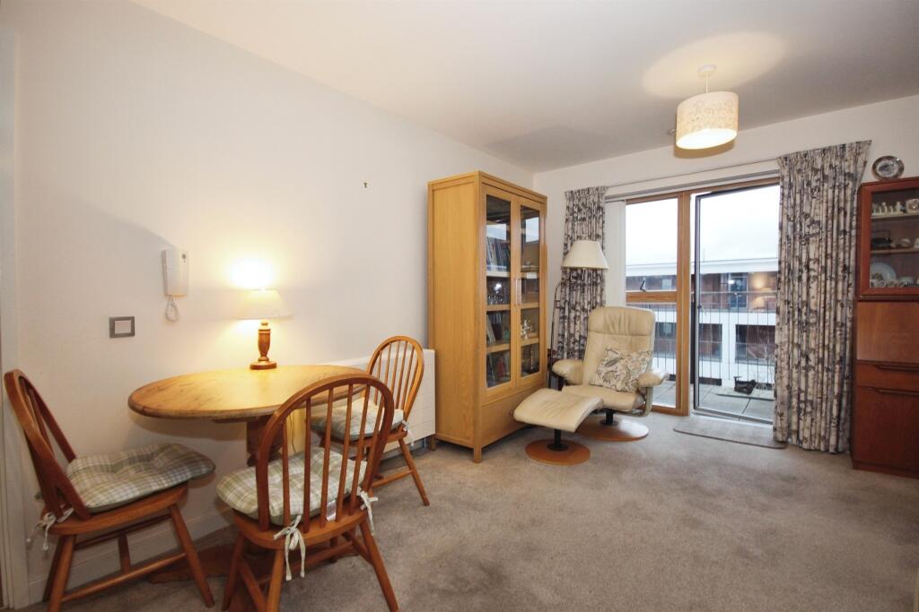 Additional image 7 of Queensway, Leamington Spa