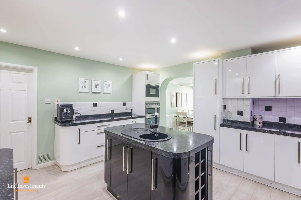 Additional image 25 of Lime Tree Avenue, Rugby, Warwickshire, CV22