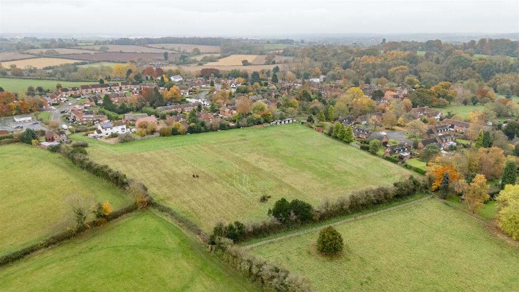 Additional image 5 of Paddock at Stoneleigh, Birmingham Road, Stoneleigh