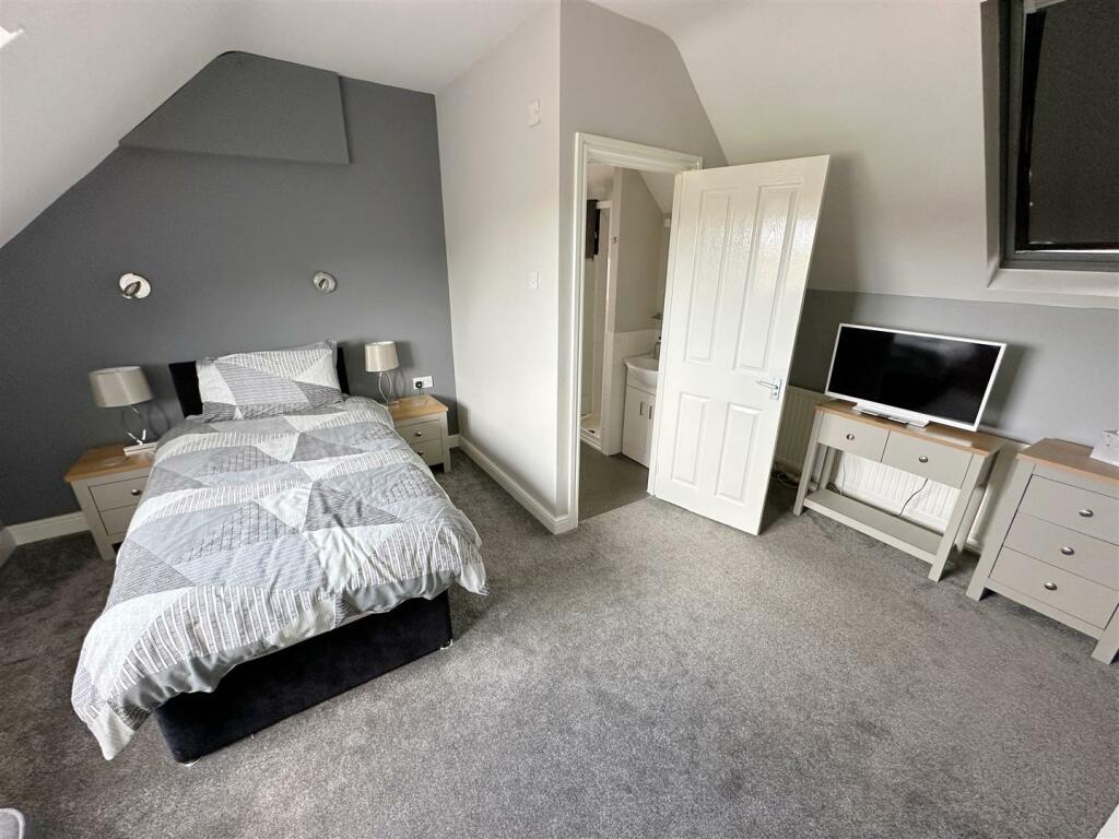 Additional image 17 of 38, Grove Road, Stratford-upon-Avon